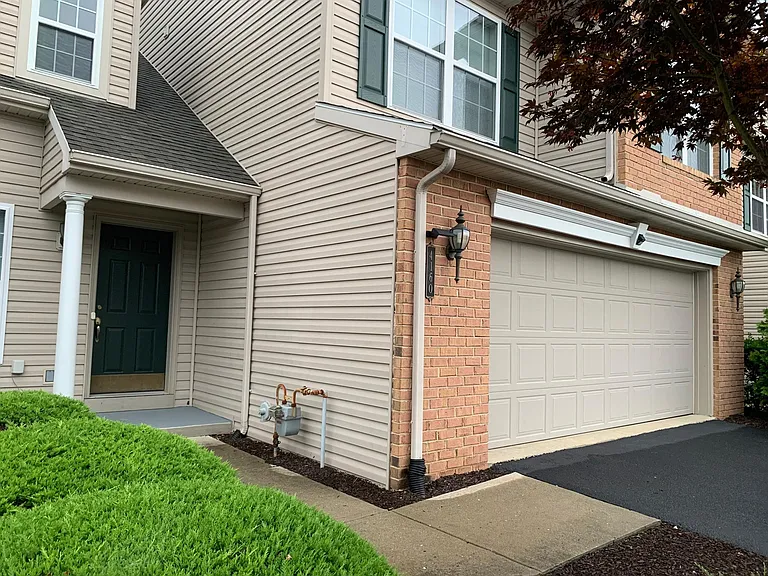 4160 Roth Farm Village Cir — Photo 22