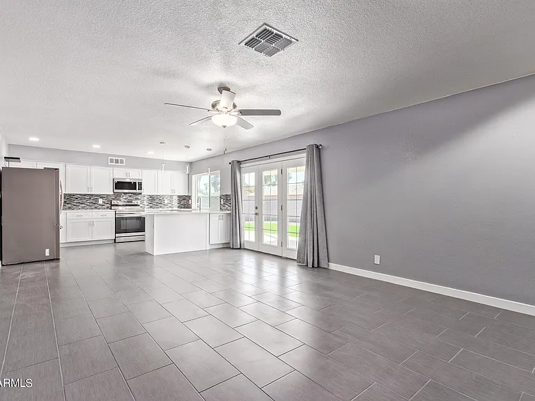 3210 N Jay St — Photo 14