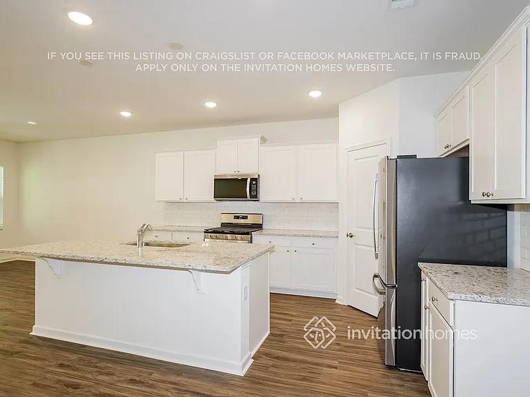 337 Brook Ave — Photo 7