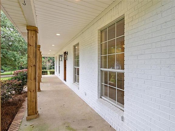 5th image of 10740 Grand Ave