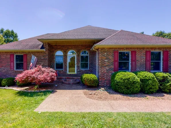 778 Fox Run Blvd, Lafayette, TN 37083