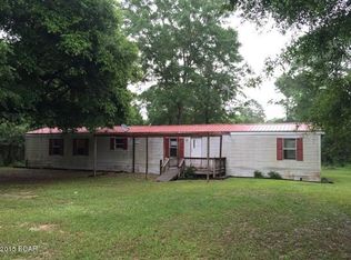 9102 Clear Lake Dr, Youngstown, FL 32466