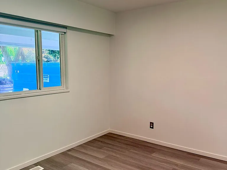 10551 Gilbert Rd — Photo 8