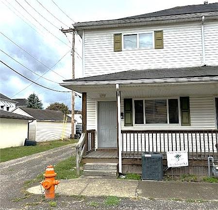 2nd image of 209 Maryland St APT E