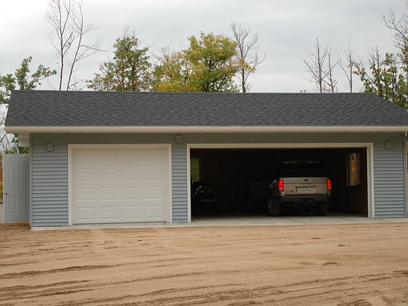 Garage, built in 2008