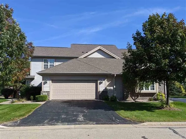 1216 Cameron Cir, Neenah, WI 54956