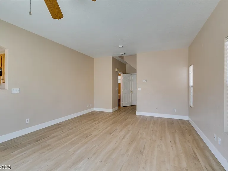 1401 Sycamore Spring Ct — Photo 23