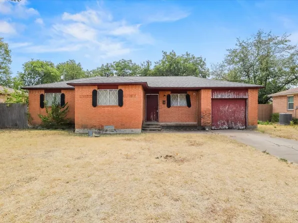 820 Colgate Dr, Lancaster, TX 75134