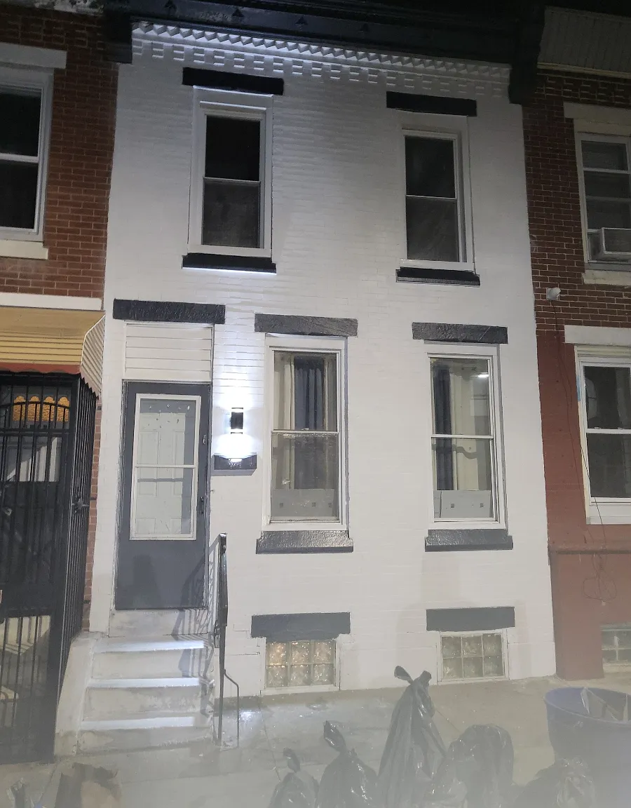 1834 E Lippincott St — Photo 1