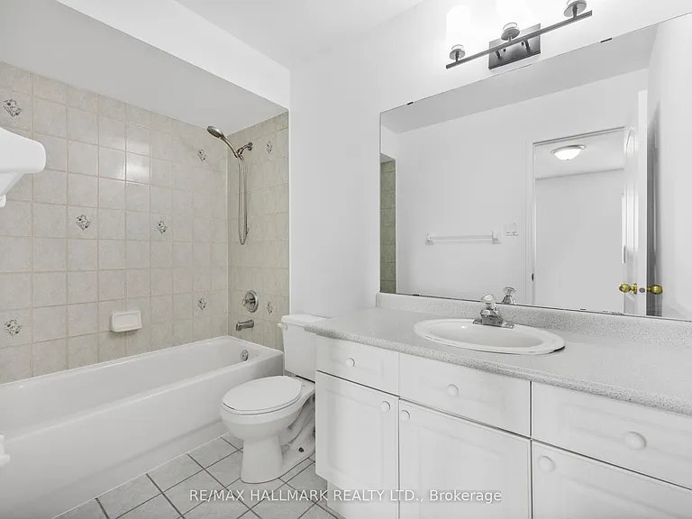 19 Parktree Dr — Photo 14