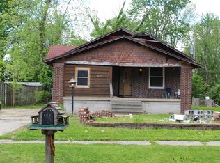 905 Missouri Ave, South Roxana, IL 62087