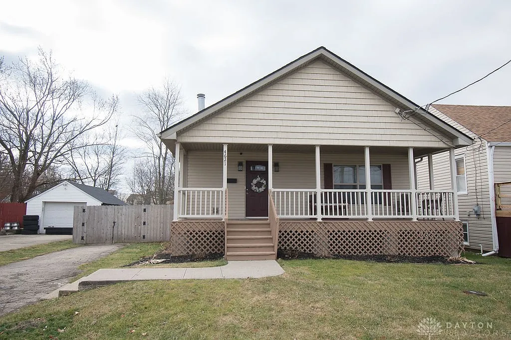 4621 Alpine Ave photo 1