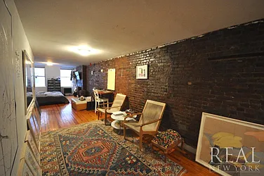 Rented by REAL New York