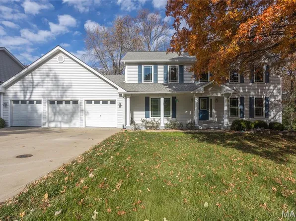 12205 Roger Ln, Saint Louis, MO 63131