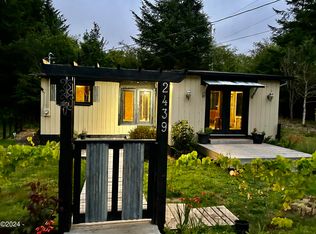 2439 NE Hayes Ct, Yachats, OR 97498