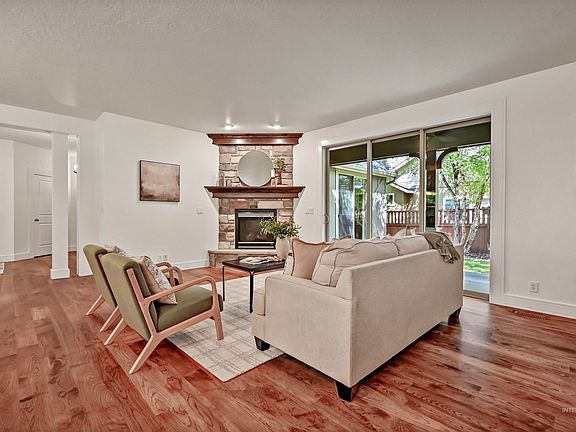 3rd image of 12804 N 11th Ave