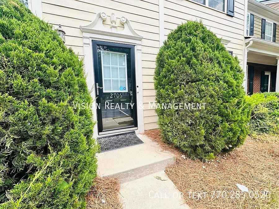 3 bed, 2.5 bath, 1470 sqft, $2,195 — Photo 2