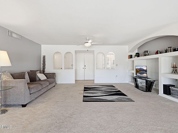 5th image of 10961 W TROPICANA Circle