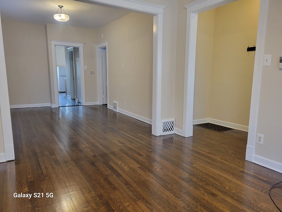 1st image of 1721 W Catalpa Ave #1