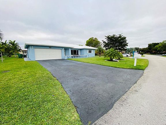 4th image of 7013 NW 97th Ave