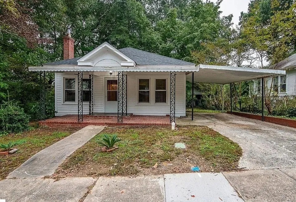 101 Highland Dr