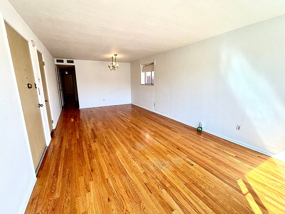 1st image of 7327 Hampshire Dr #2