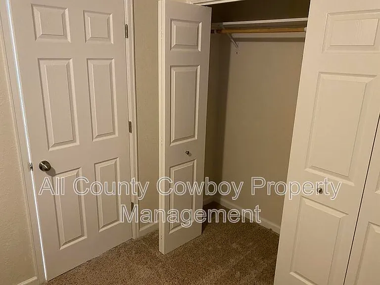 4124 Plateau Ct — Photo 5