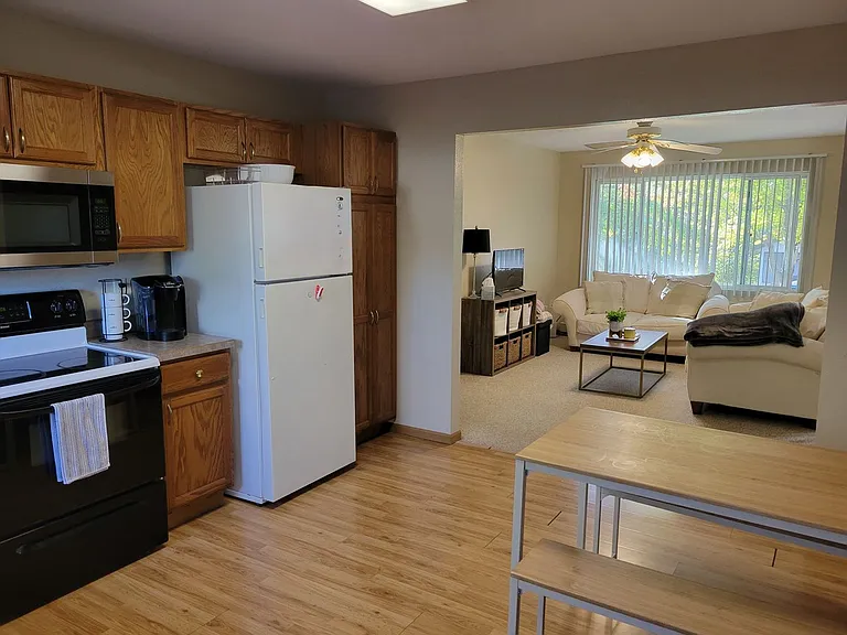 113 W Vine St — Photo 10