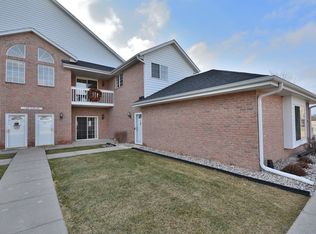 N25W24129 River Park Dr, Pewaukee, WI 53072