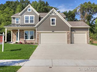 171 Dogwood Dr NE, Rockford, MI 49341