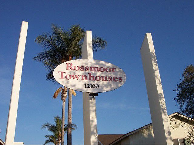 Welcome to the Rossmoor Townhouses!
