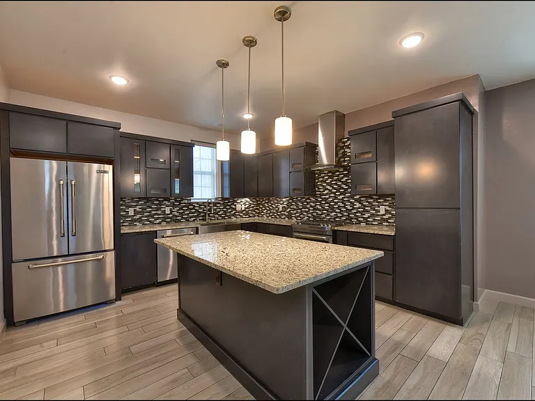 312 Vin Almoradi Ct — Photo 14