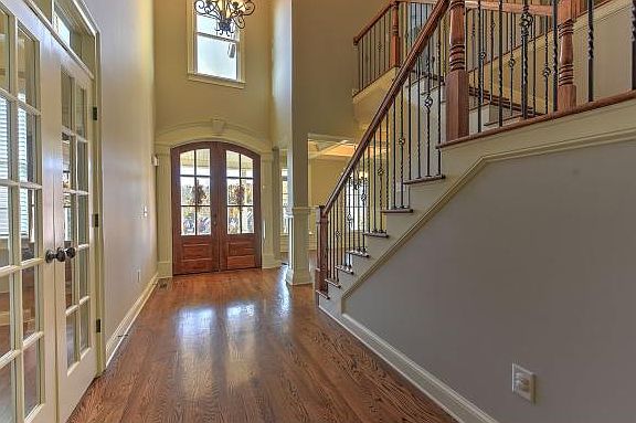 2nd image of 2477 Crescent Lake Dr