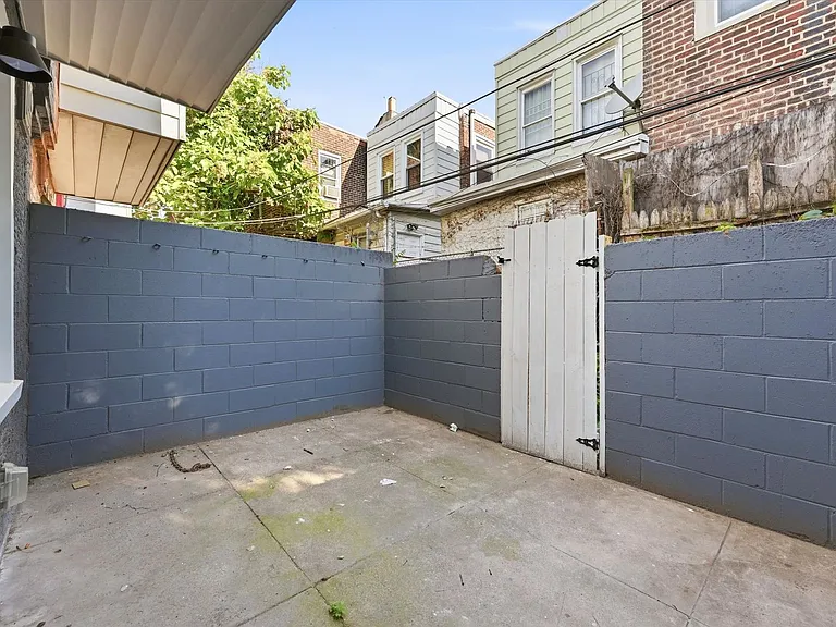 623 E Wishart St — Photo 15