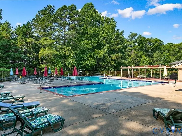 70 Summer E — Photo 29