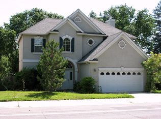 6210 Lincoln Ave, Carmichael, CA 95608