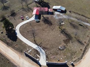 14237 Douglas Rd, Gentry, AR 72734