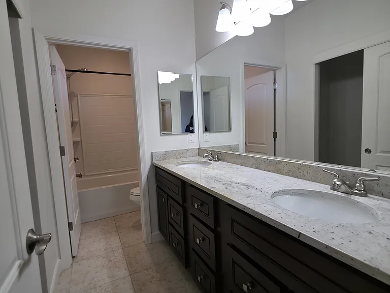 2489 W Cripple Creek Dr #1 — Photo 4