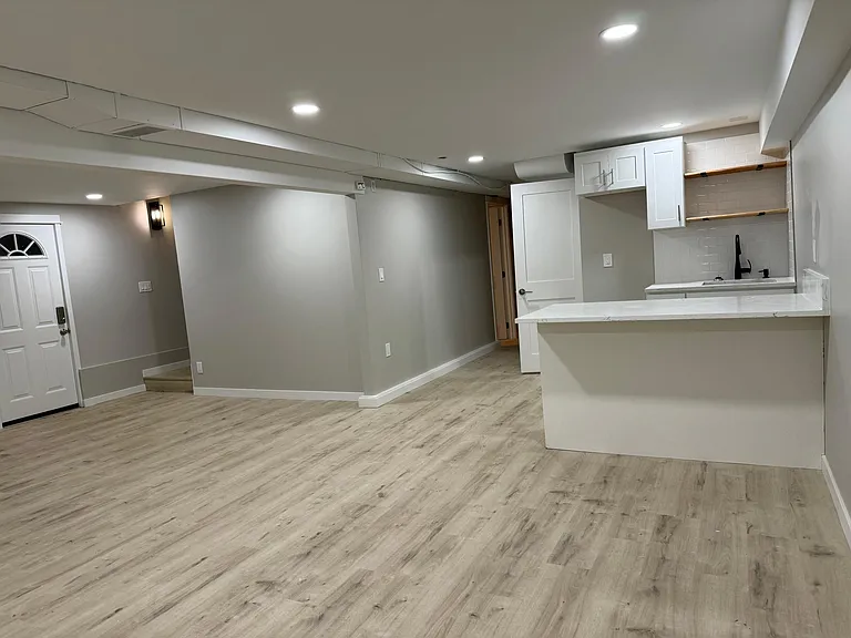 16209 Lake Hills Blvd — Photo 20