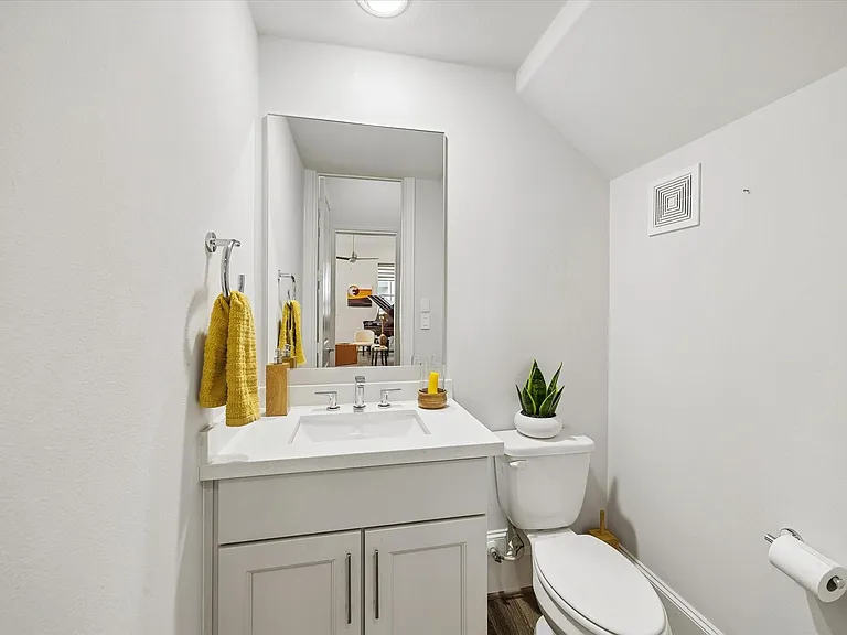 8741 Park Kolbe Ln — Photo 14