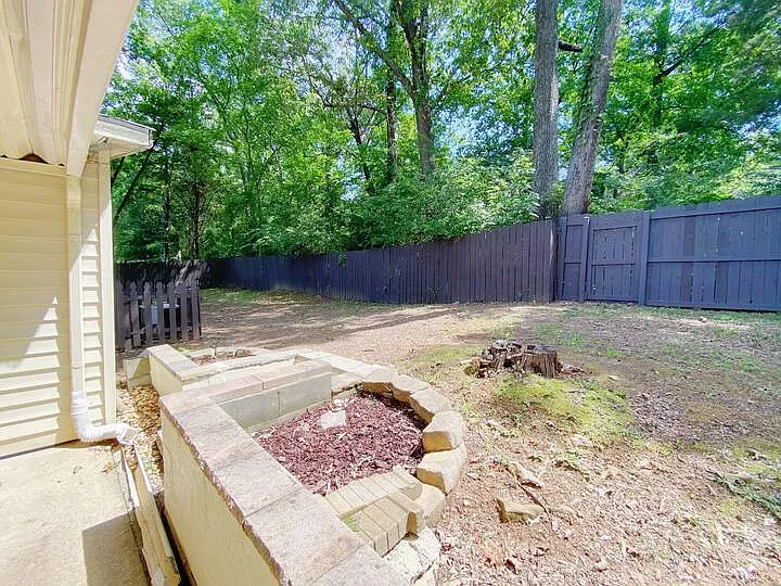 12005 Greenleaf Dr SE — Photo 18