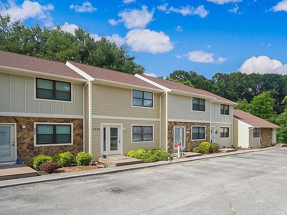 2nd image of 2598 Glade Dr