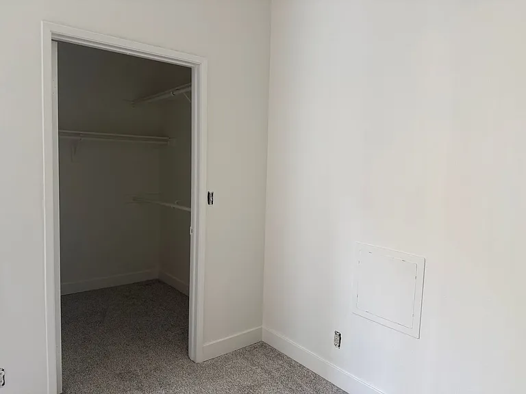 Perfectly situated 2 bedroom and 2 bathroom ! — Photo 11