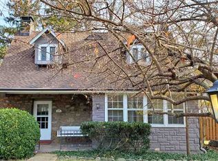 2306 Jefferson Park Ave, Charlottesville, VA 22903