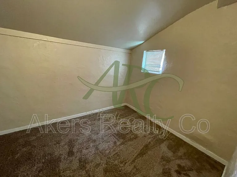920 Damson St — Photo 11