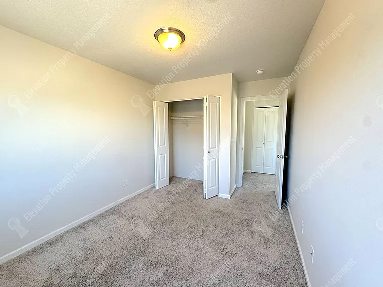 20570 SE Cameron Ave — Photo 11