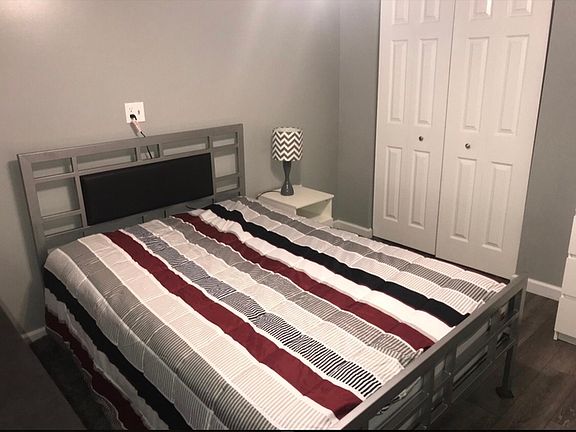 4th image of 901 Virginia St #2