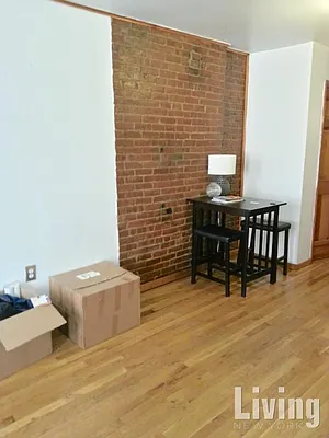 Rented by Living New York | media 12