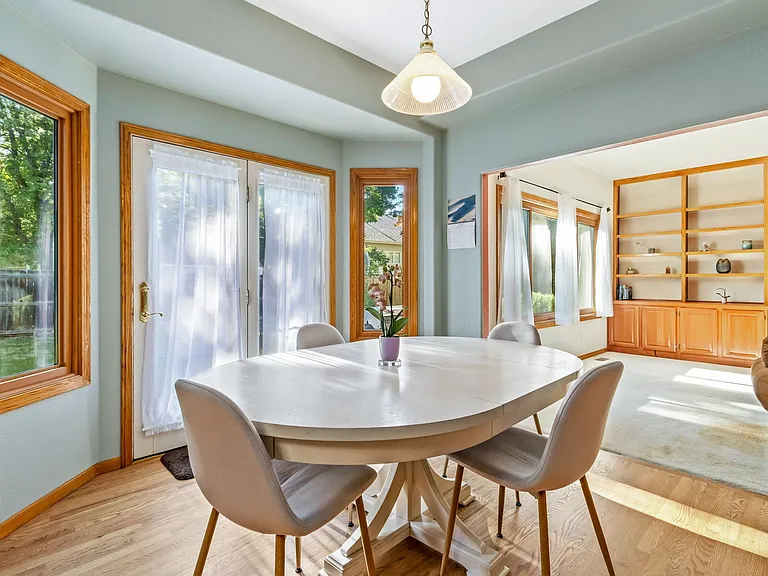 3761 Bromley Dr — Photo 15