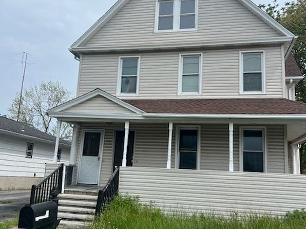70 Columbus Ave, Stratford, CT 06615